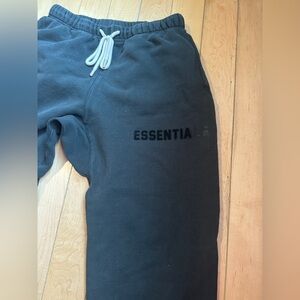 Essentials XS BlackJoggers